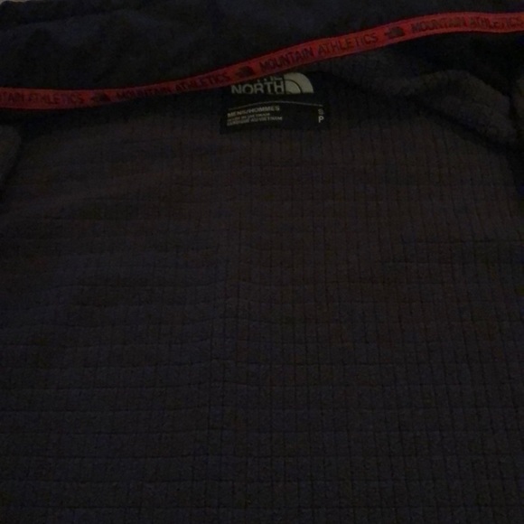 Men’s North Face Jacket Small - Picture 5 of 8